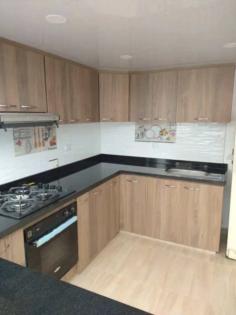 Cocina integral moderna - Constructora GH