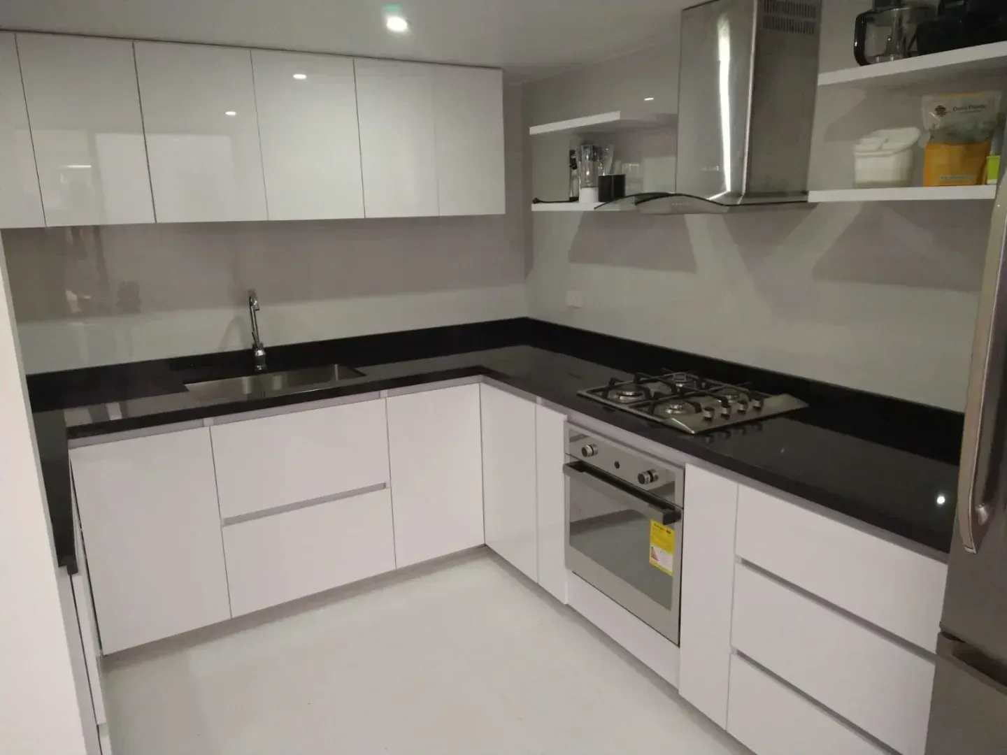 Diseño de cocina integral - Constructora GH